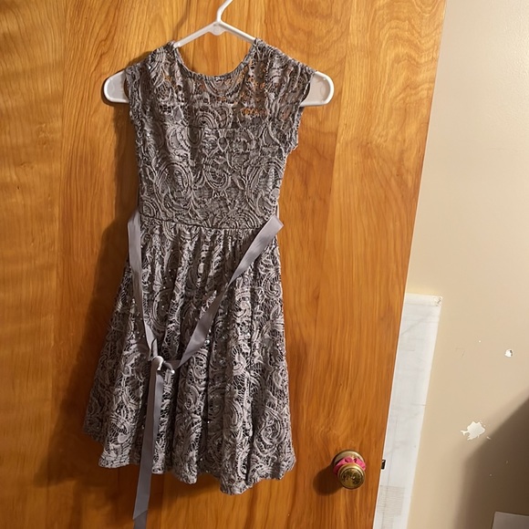 Lined dress with pearls, gems and sequins! Worn once for a wedding. - Picture 5 of 5